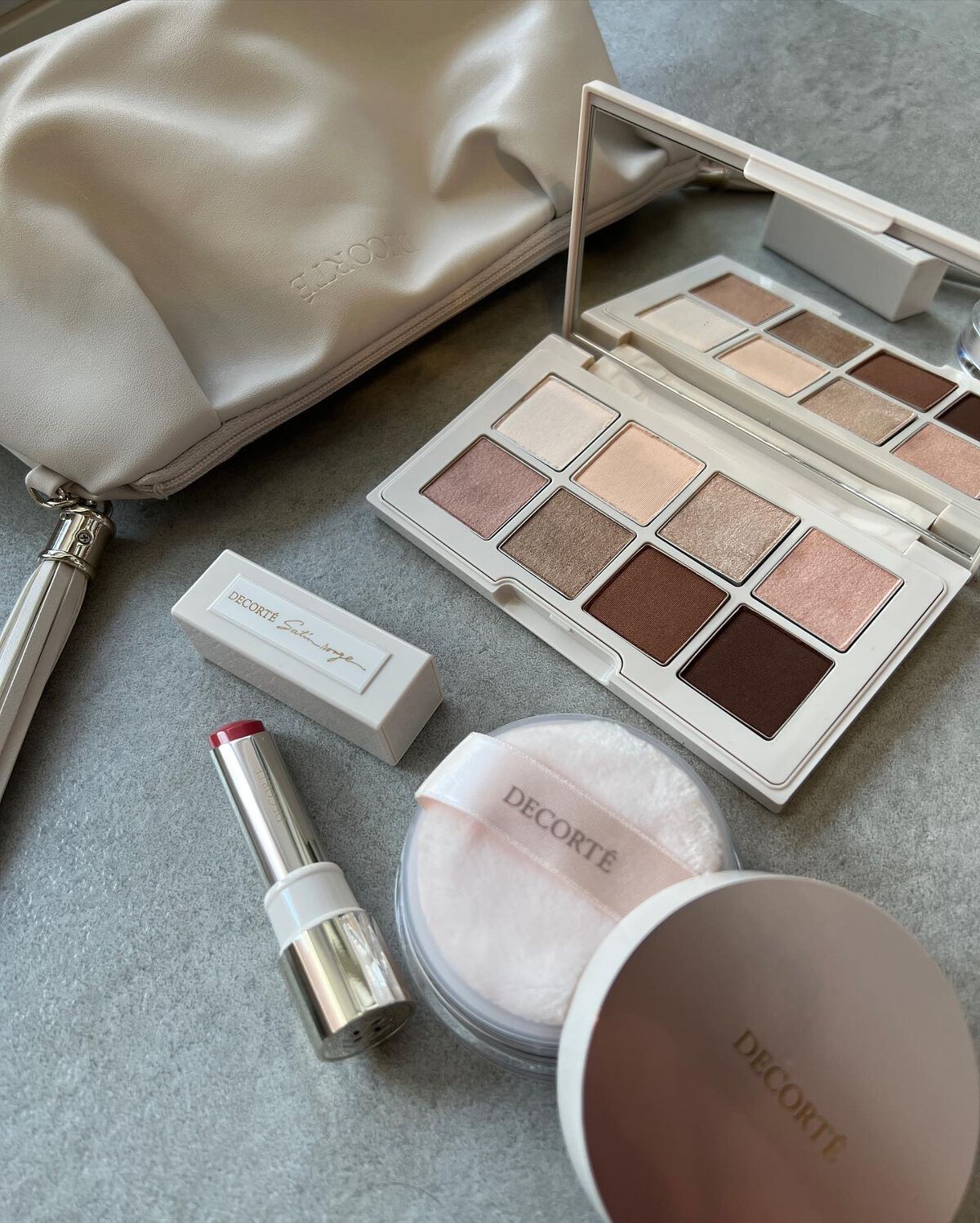 メイクアップ コレクション 2022 /DECORTÉ/メイクアップキットを使ったクチコミ(6枚目)