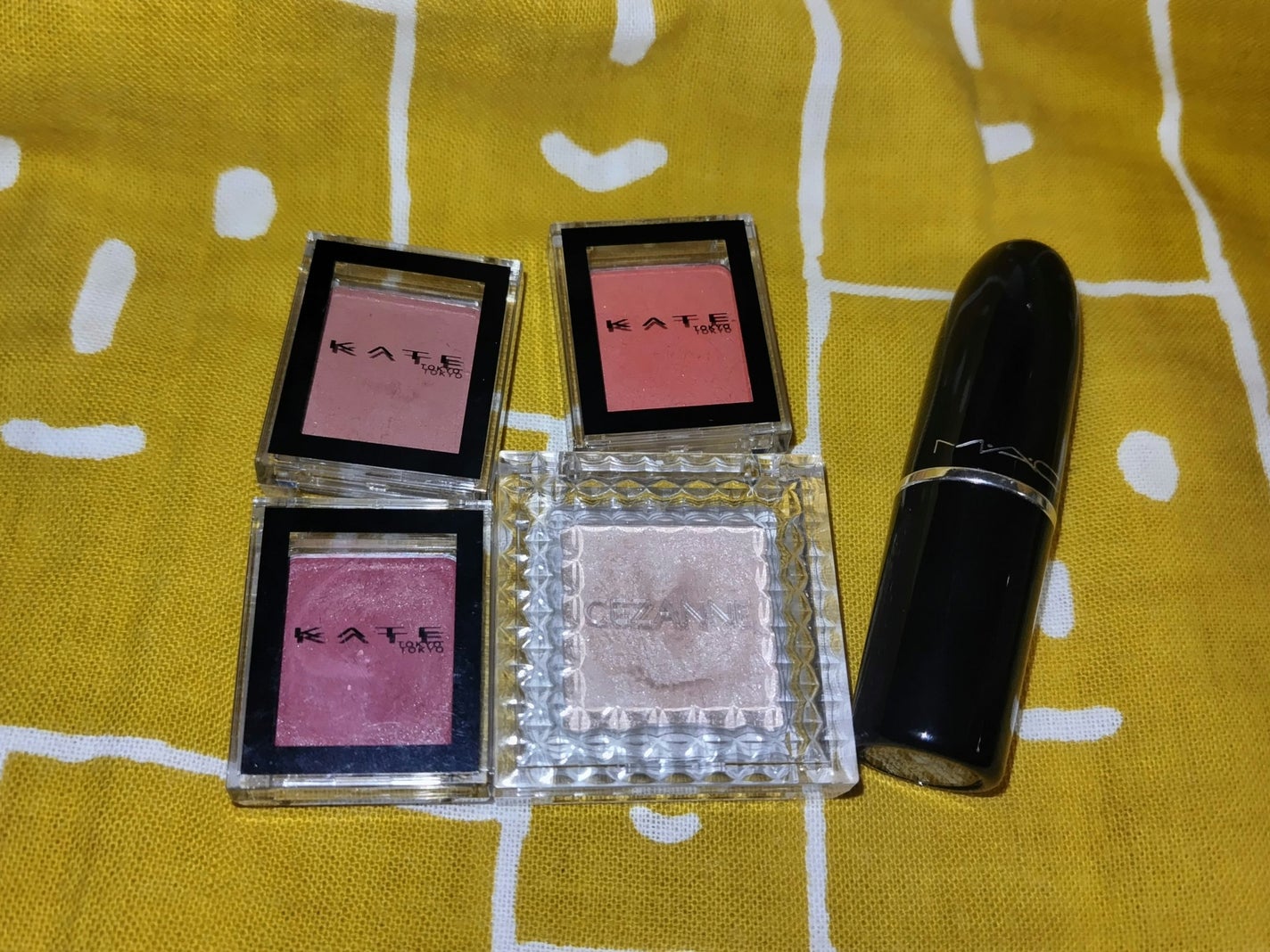 シングルカラーアイシャドウ/CEZANNE/単色アイシャドウを使ったクチコミ(1枚目)