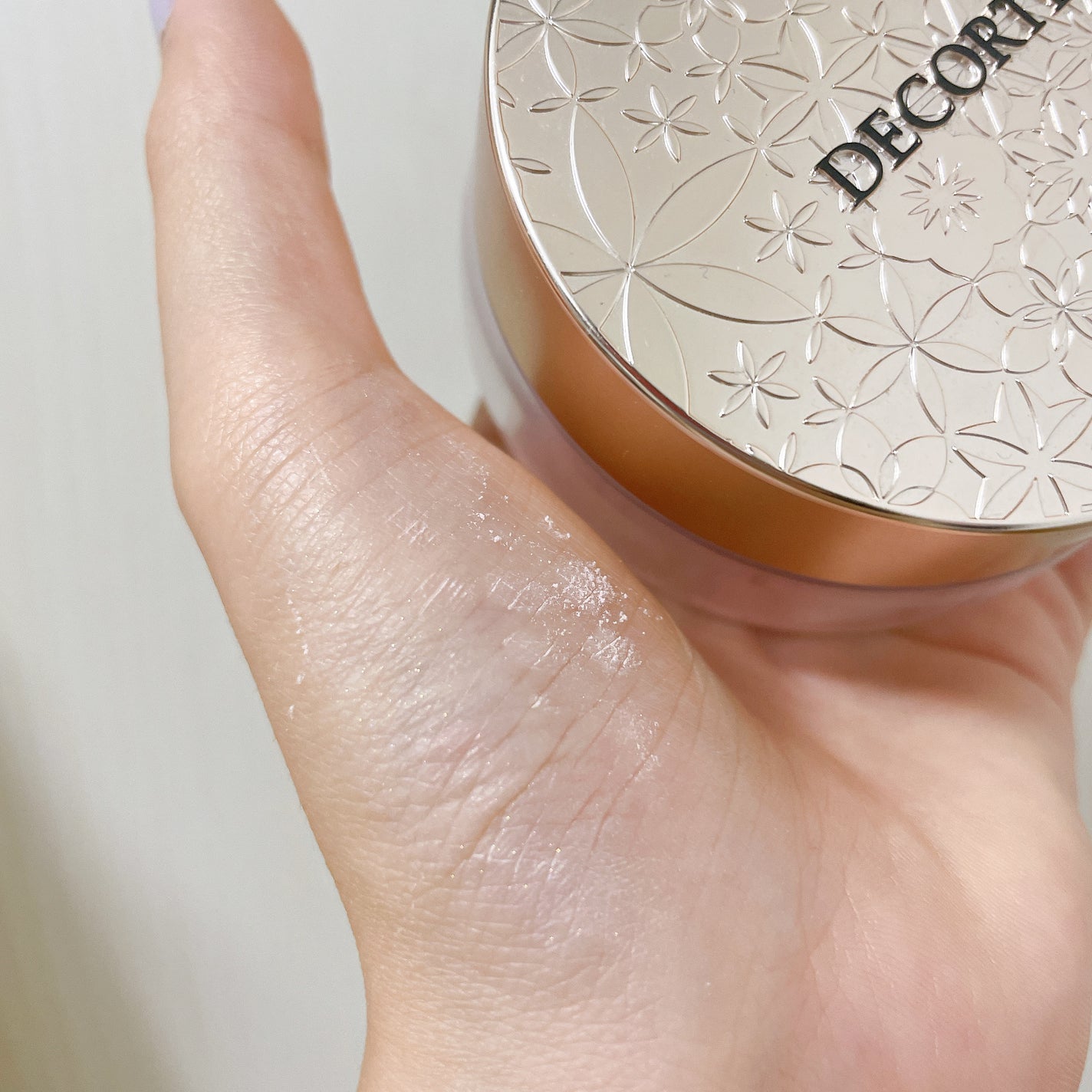 フェイスパウダー/DECORTÉ/ルースパウダーを使ったクチコミ(2枚目)