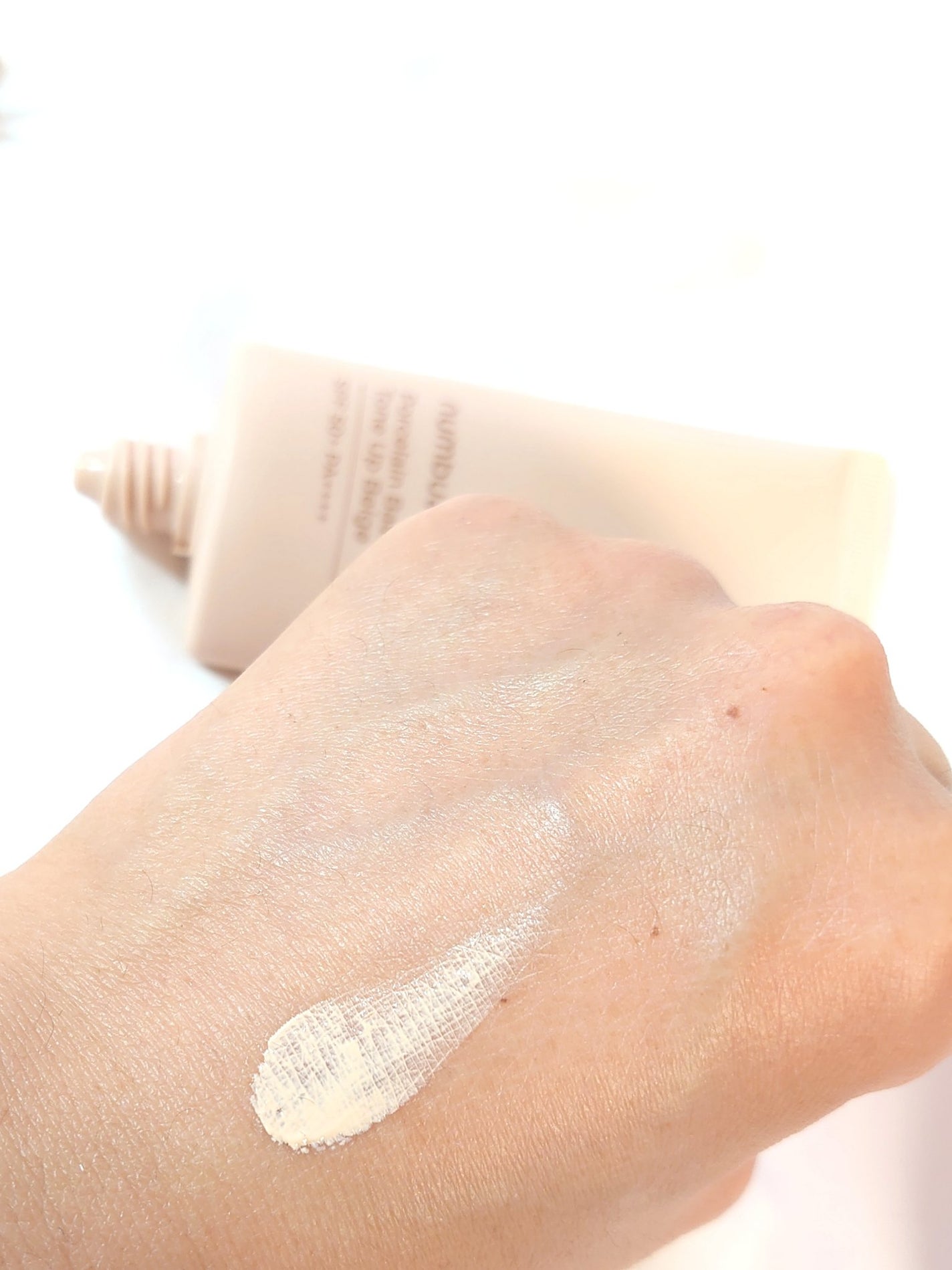 3番 ノーファンデ陶器肌トーンアップクリーム/numbuzin/化粧下地を使ったクチコミ(4枚目)