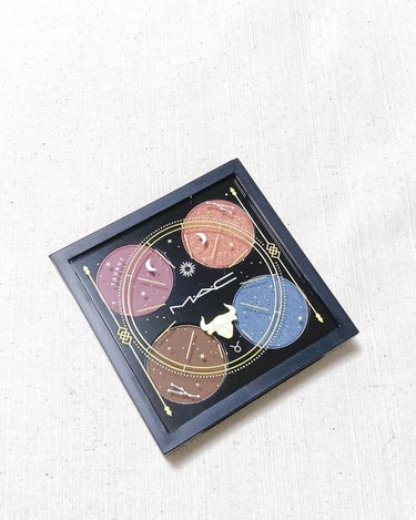 ASTRO PALETTE COLLECTION(アストロ パレット コレクション) 牡牛座(アイシャドウパレット)/M・A・C/パウダーアイシャドウを使ったクチコミ（2枚目）