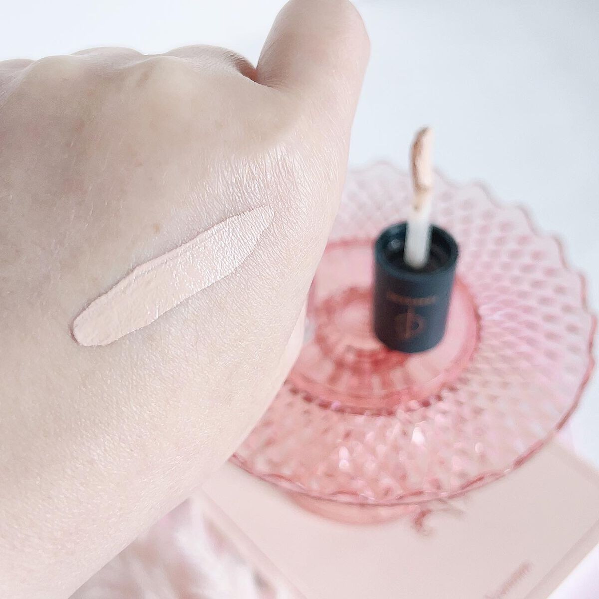 タトゥーウォータープルーフスカーコンシーラー/フォレンコス/リキッドコンシーラーを使ったクチコミ(5枚目)