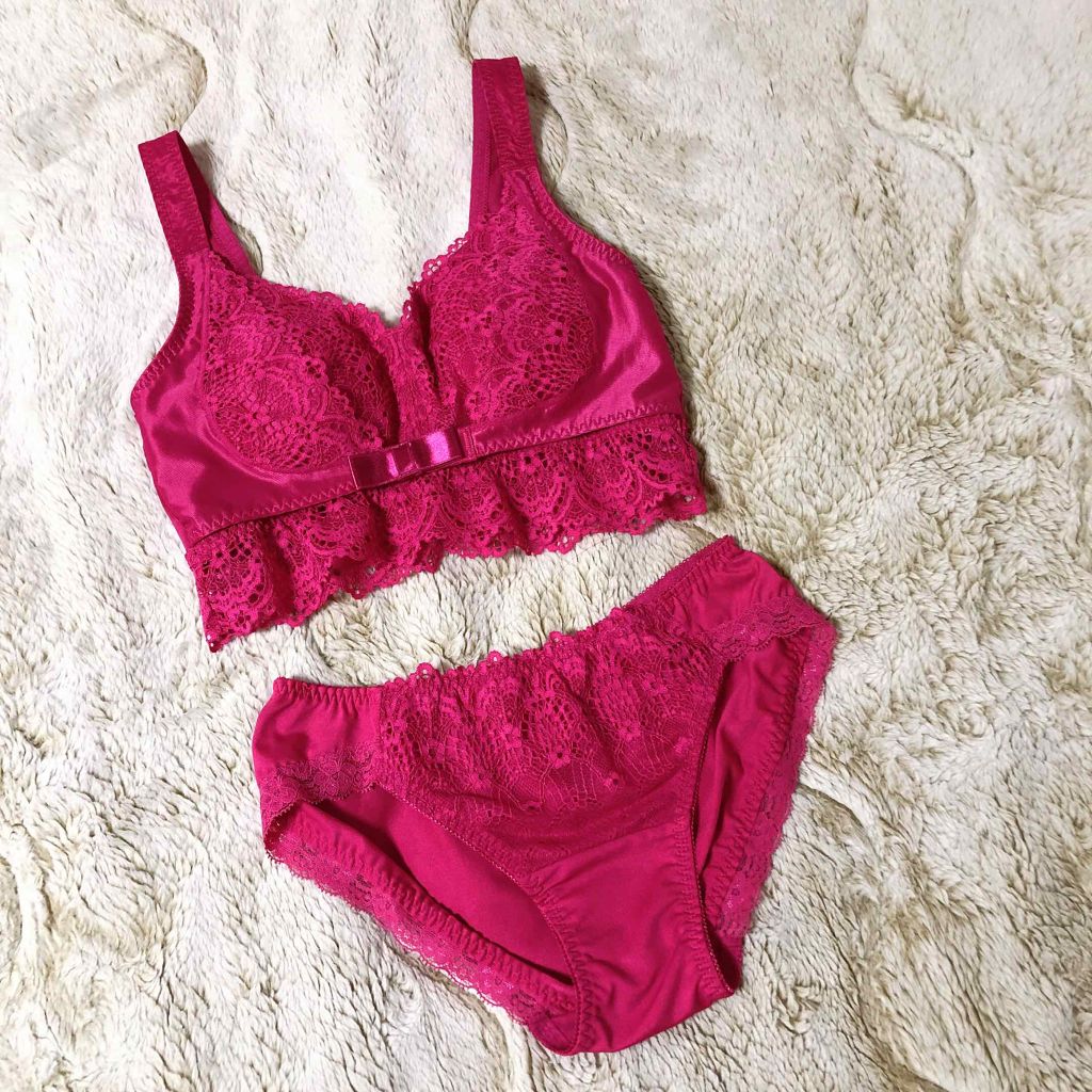 るんるん on LIPS 「某会社のナイトブラと激似の#しまむらナイトブラ某会社のナイトブ..」(2枚目)