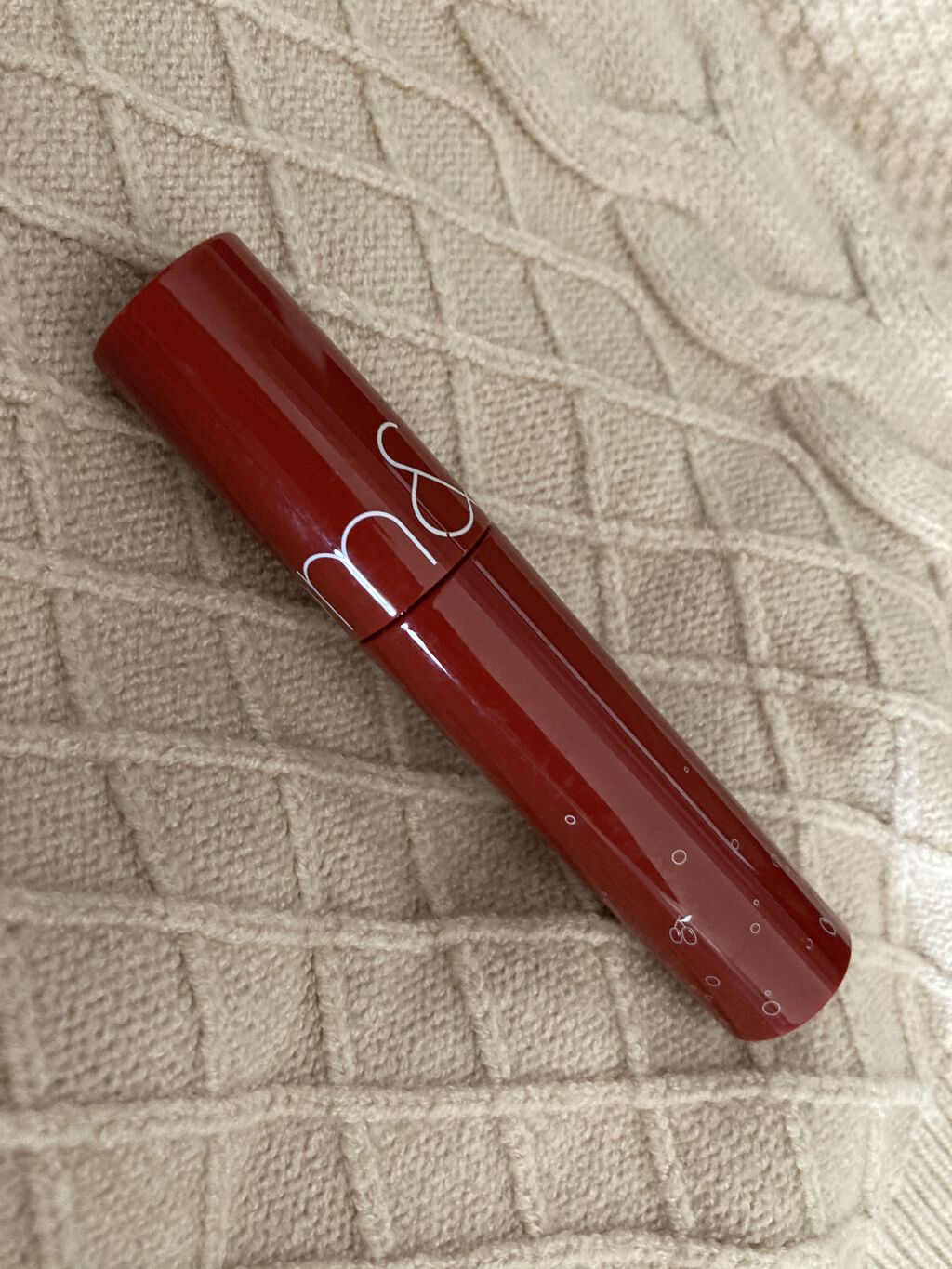 ジューシーラスティングティント/rom&nd/リップティントを使ったクチコミ（1枚目）