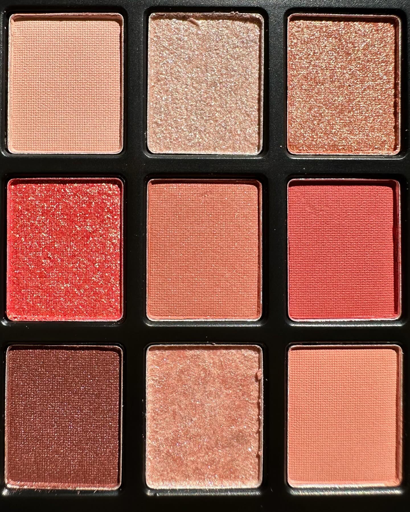 エトワルローズ 9色アイシャドウ/Étoile Rose/アイシャドウパレットを使ったクチコミ（3枚目）