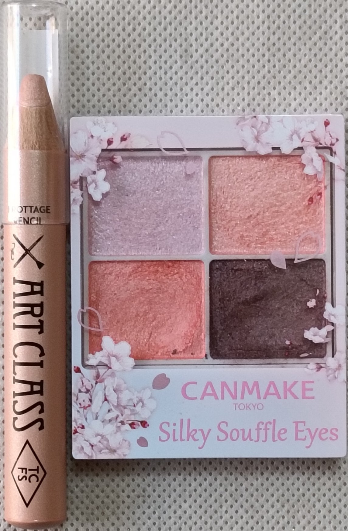 UVããŒã¹ã³ã³ãããŒã«ã«ã©ãŒ SPF 50+ã»PA+++ïŒæ§ïŒ/ç¡å°è¯å/åç²§äžå°ã䜿ã£ãã¯ãã³ãïŒ2æç®ïŒ