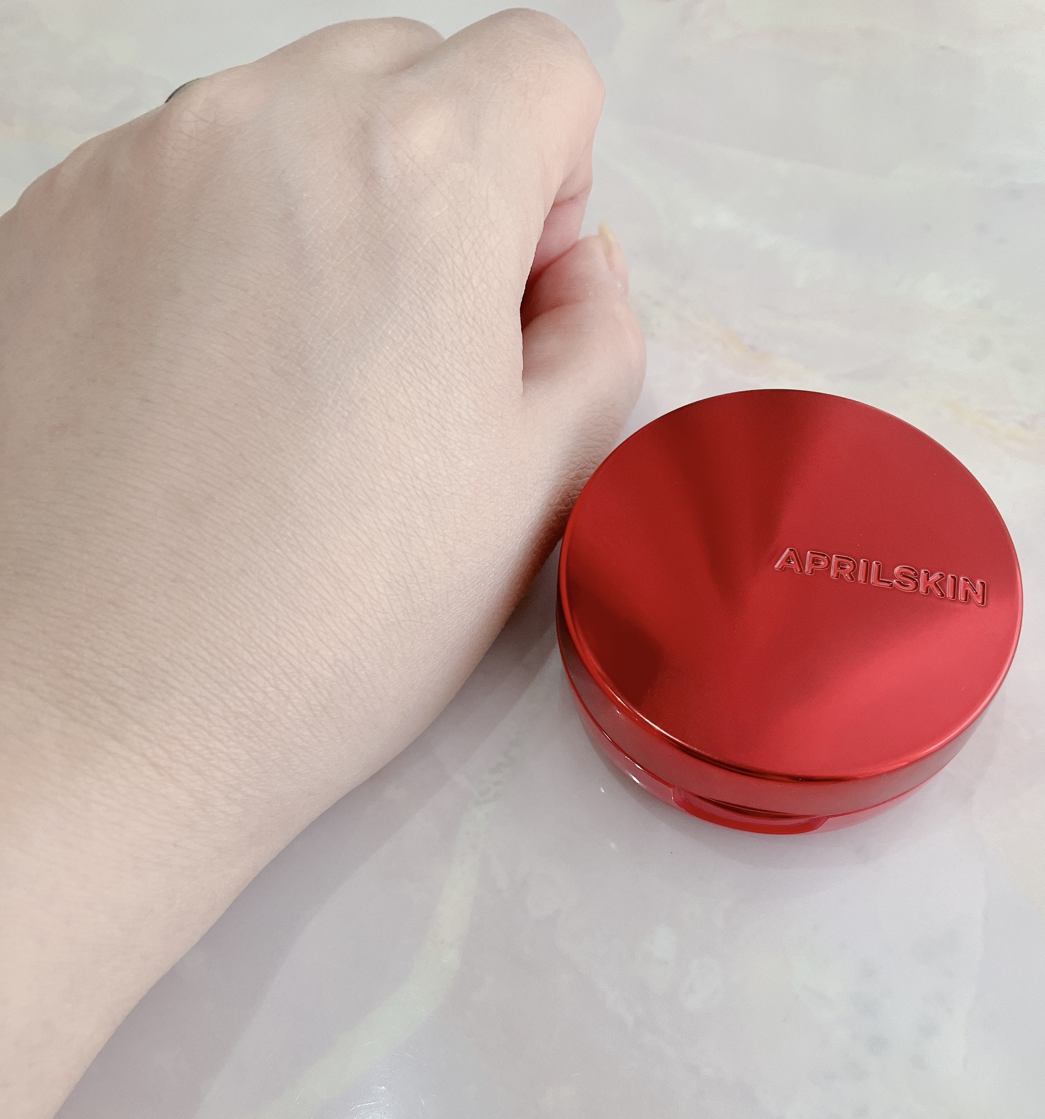 ハイパーカバーフィットクッション red/APRILSKIN/クッションファンデーションを使ったクチコミ（2枚目）