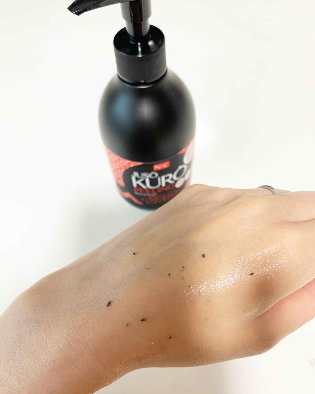 JUSO KURO PEELING(重曹配合ピーリングジェル)/NAKUNA-RE/ピーリングを使ったクチコミ(2枚目)