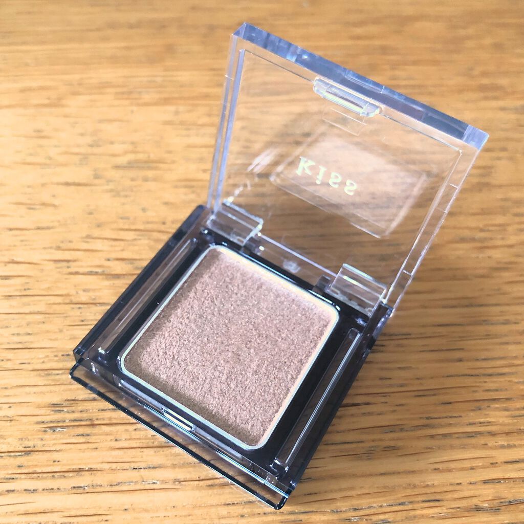  シアー グリッターアイズ/KiSS/単色アイシャドウを使ったクチコミ（2枚目）