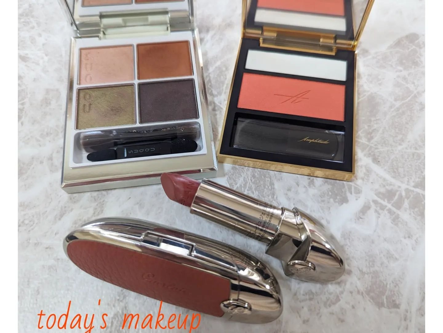 コンスピキュアス チークス 04 コーラル/Amplitude/パウダーチークを使ったクチコミ（3枚目）