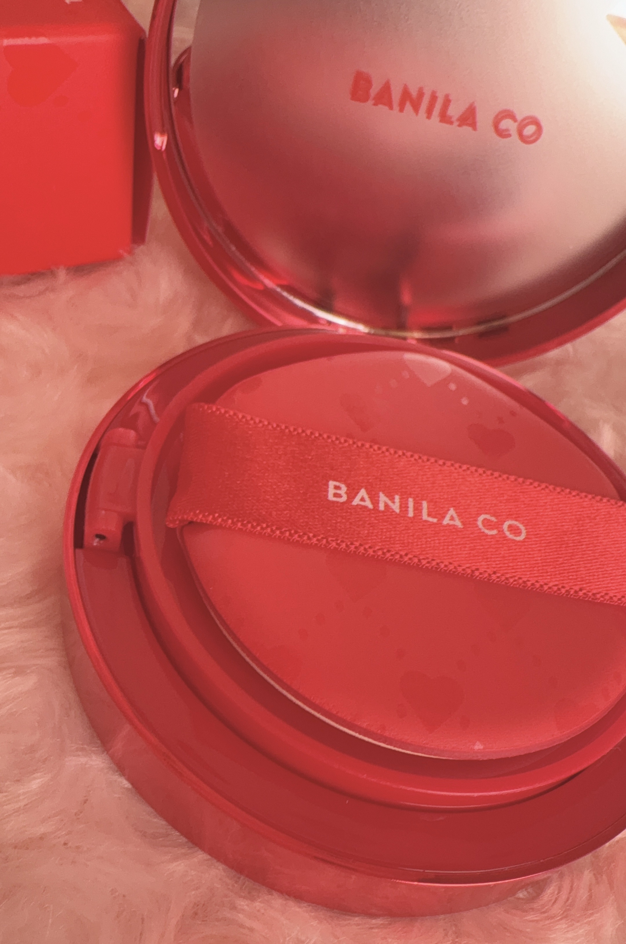 カバーリシャス アルティメット ホワイトクッション 19 ライト＜ハートエディション＞/BANILA CO/クッションファンデーションを使ったクチコミ（2枚目）