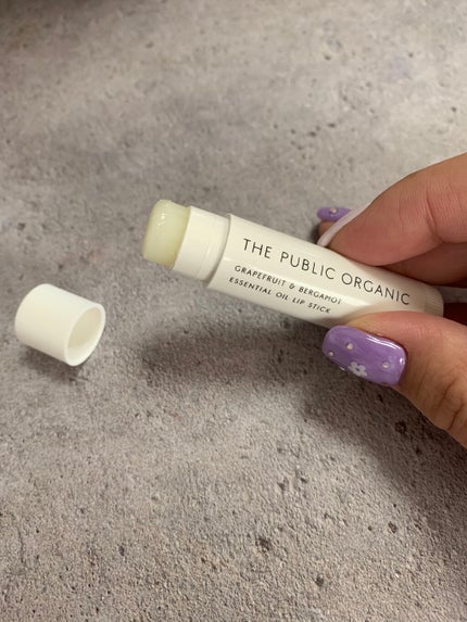 オーガニック認証 精油リップスティック スーパーポジティブ ライズ/THE PUBLIC ORGANIC/リップクリームを使ったクチコミ(2枚目)