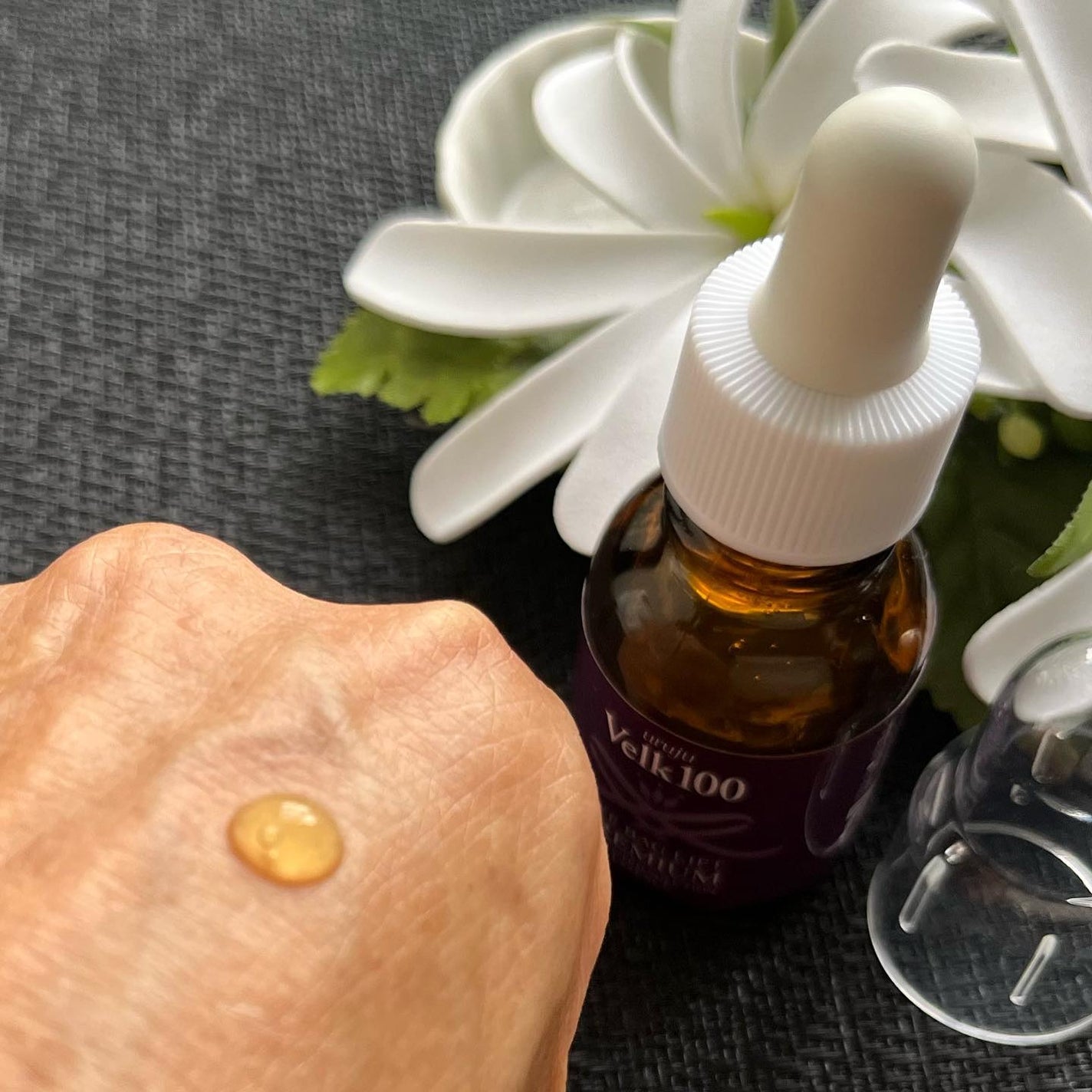 kowawa53 on LIPS 「アイバッグリフトプレミアム販売実績5,000本を誇る目袋専用美..」(3枚目)