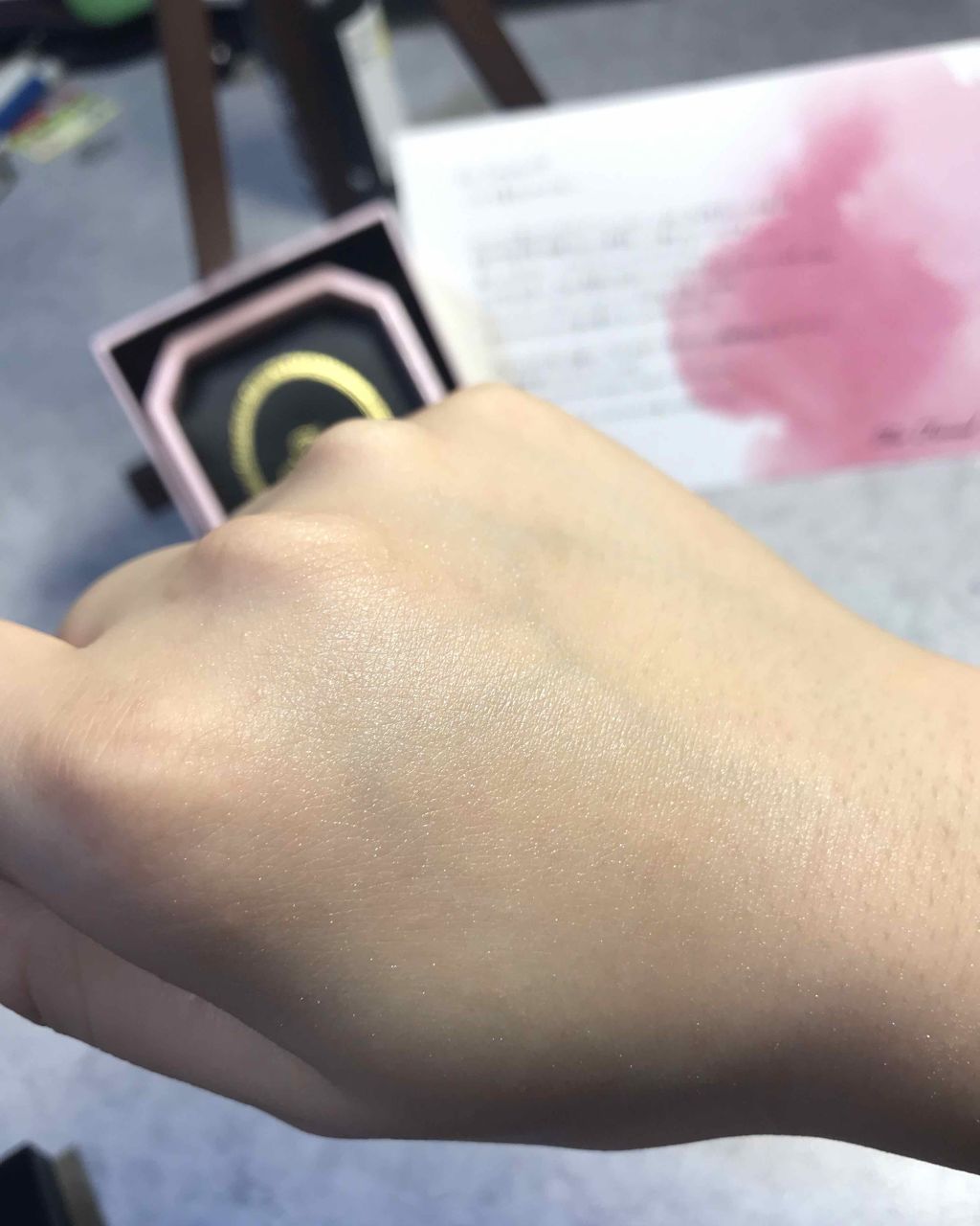 ダイヤモンドライト ハイライター ブラシ/Too Faced/メイクブラシを使ったクチコミ(3枚目)