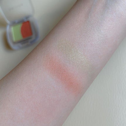 ペタル フロート アイシャドウ/to/one/アイシャドウパレットを使ったクチコミ(4枚目)