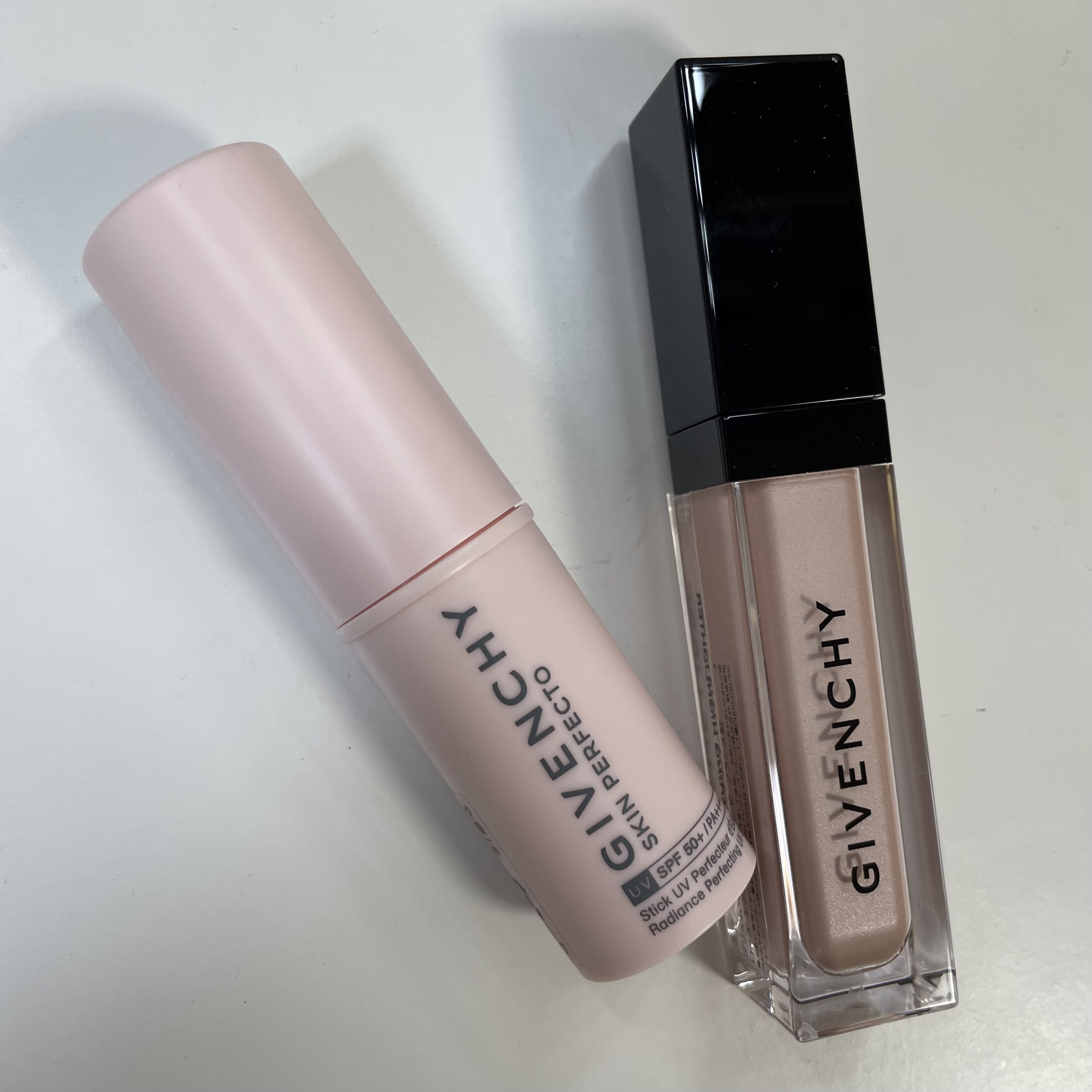 スキン PFCT UV スティック/GIVENCHY/日焼け止めスティックを使ったクチコミ（2枚目）