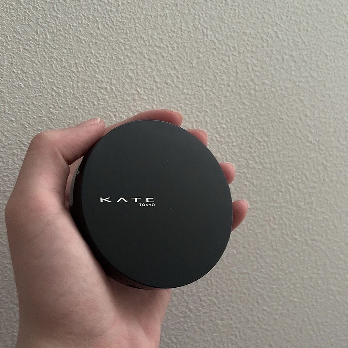 ムーンプレストブライトパウダー ケース/KATE/プレストパウダーを使ったクチコミ（2枚目）
