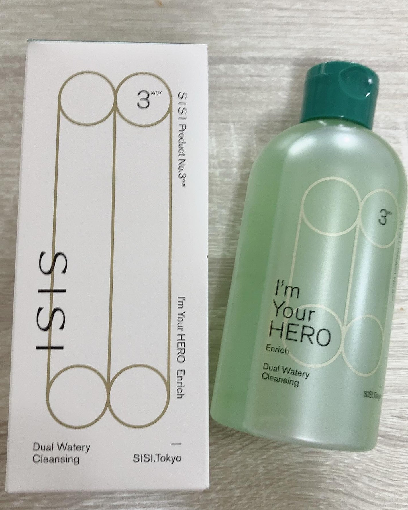 みずたま on LIPS 「I'mYourHEROEnrichメイクオフして保湿するその1..」(1枚目)