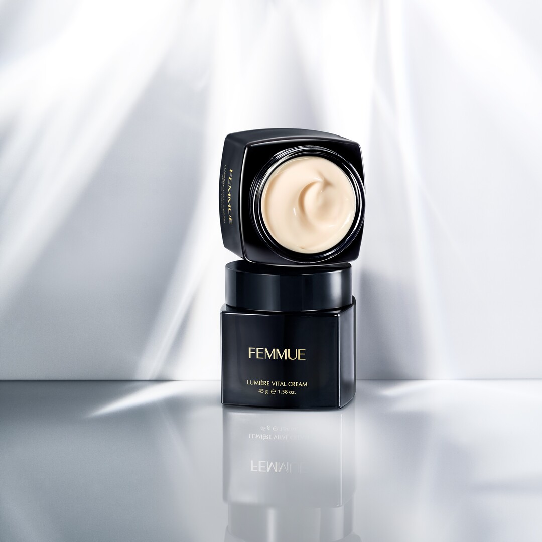 FEMMUE ファミュ ルミエールヴァイタルクリーム45g Amazon | FEMMUE(ファミュ) ルミエールヴァイタルクリーム