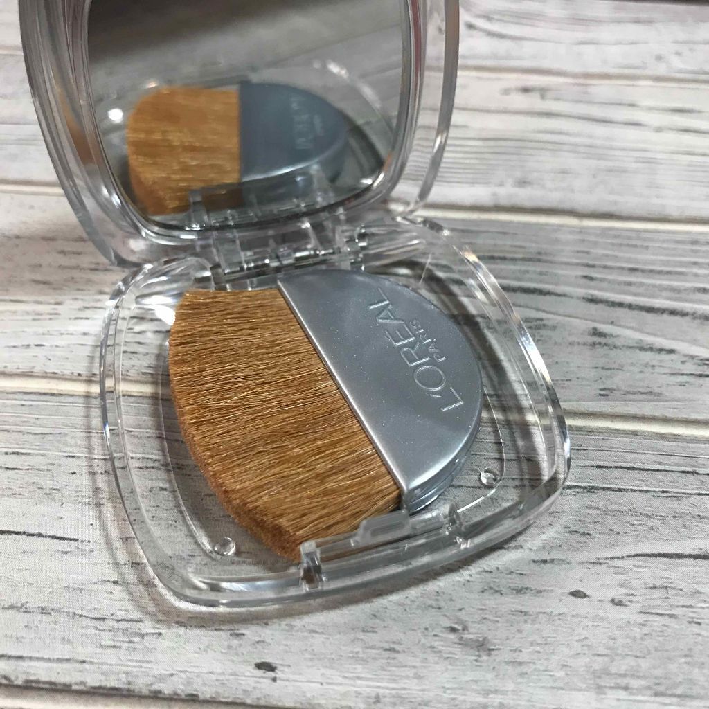 ルーセントマジック パウダーブラッシュ B2 スウィートコーラル/ロレアル パリ/パウダーチークを使ったクチコミ（3枚目）