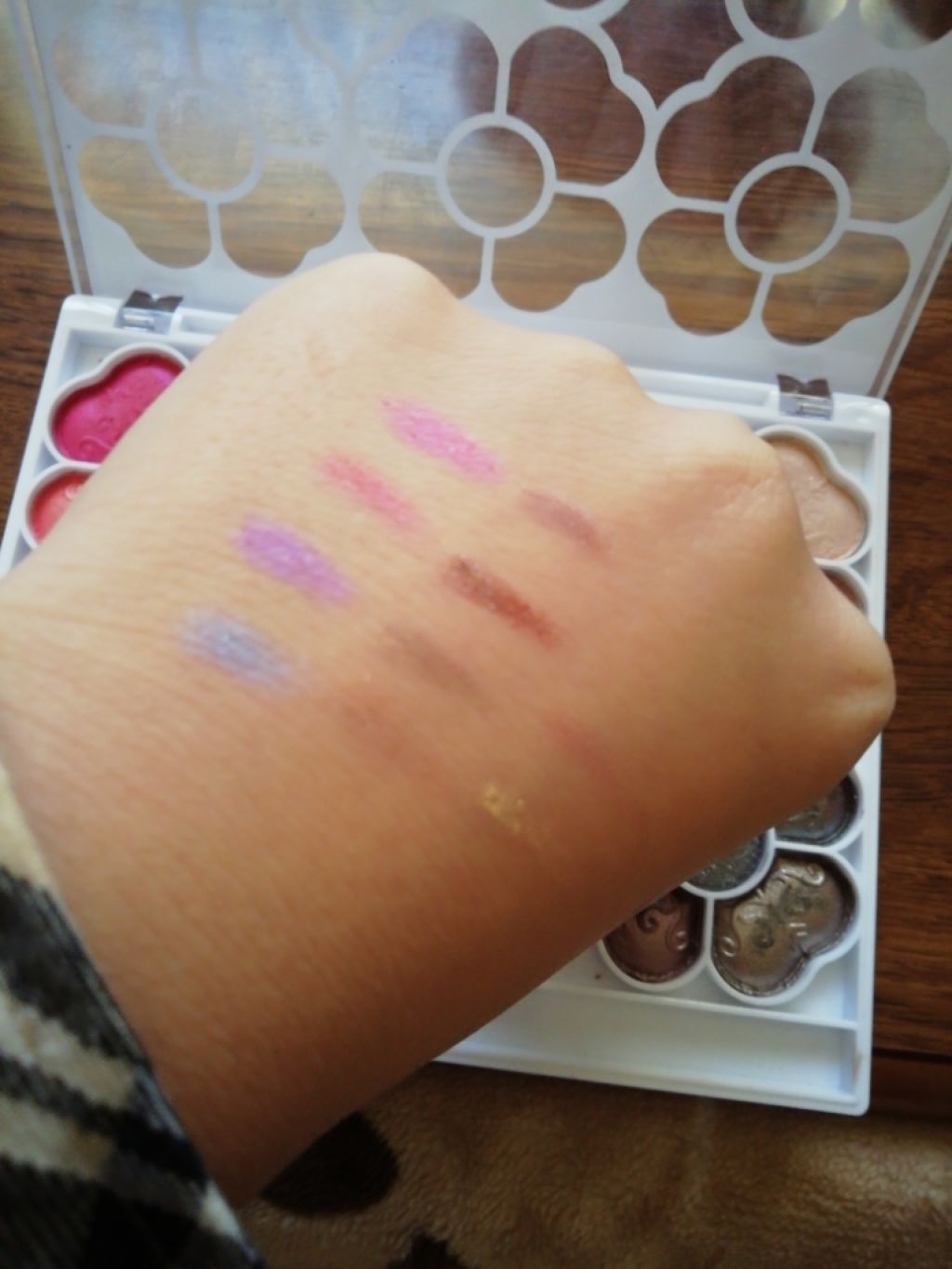 アイカラーパレット/ティアラガール/アイシャドウパレットを使ったクチコミ(2枚目)