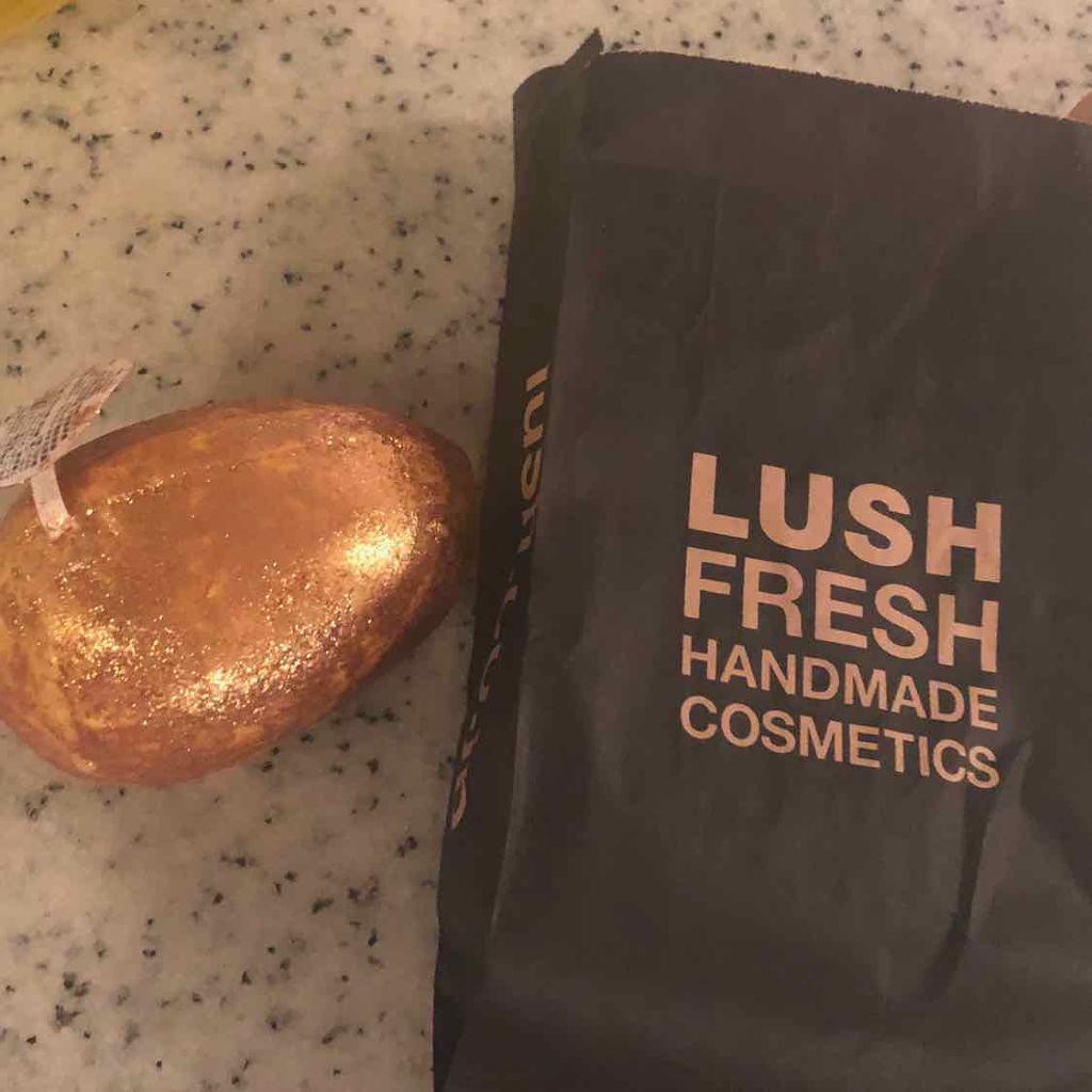 ゴールデンエッグ（バスボム）/ラッシュ/入浴剤を使ったクチコミ（1枚目）