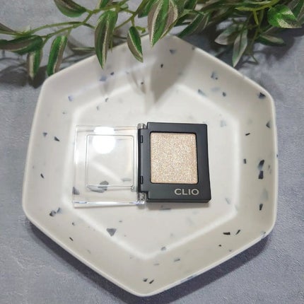 sparkle_sounds_vuk3 on LIPS 「クリオのプロシングルシャドウG02キャットブリーズ(ΦωΦ)𓂅..」(1枚目)