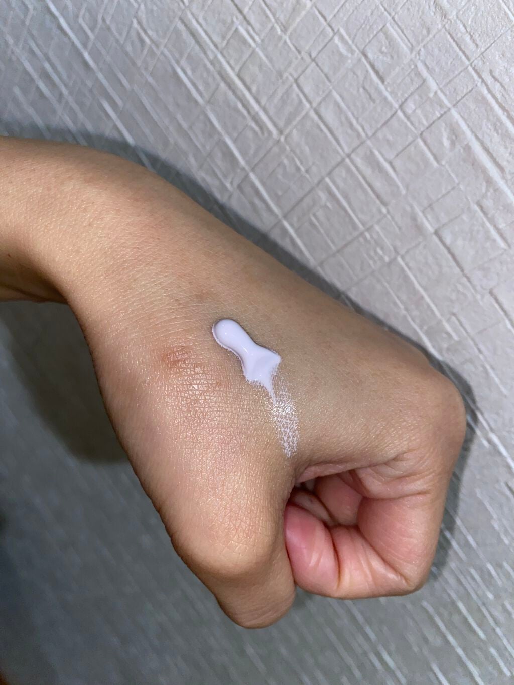 スキンアクア トーンアップUVエッセンス/スキンアクア/日焼け止めクリームを使ったクチコミ(3枚目)