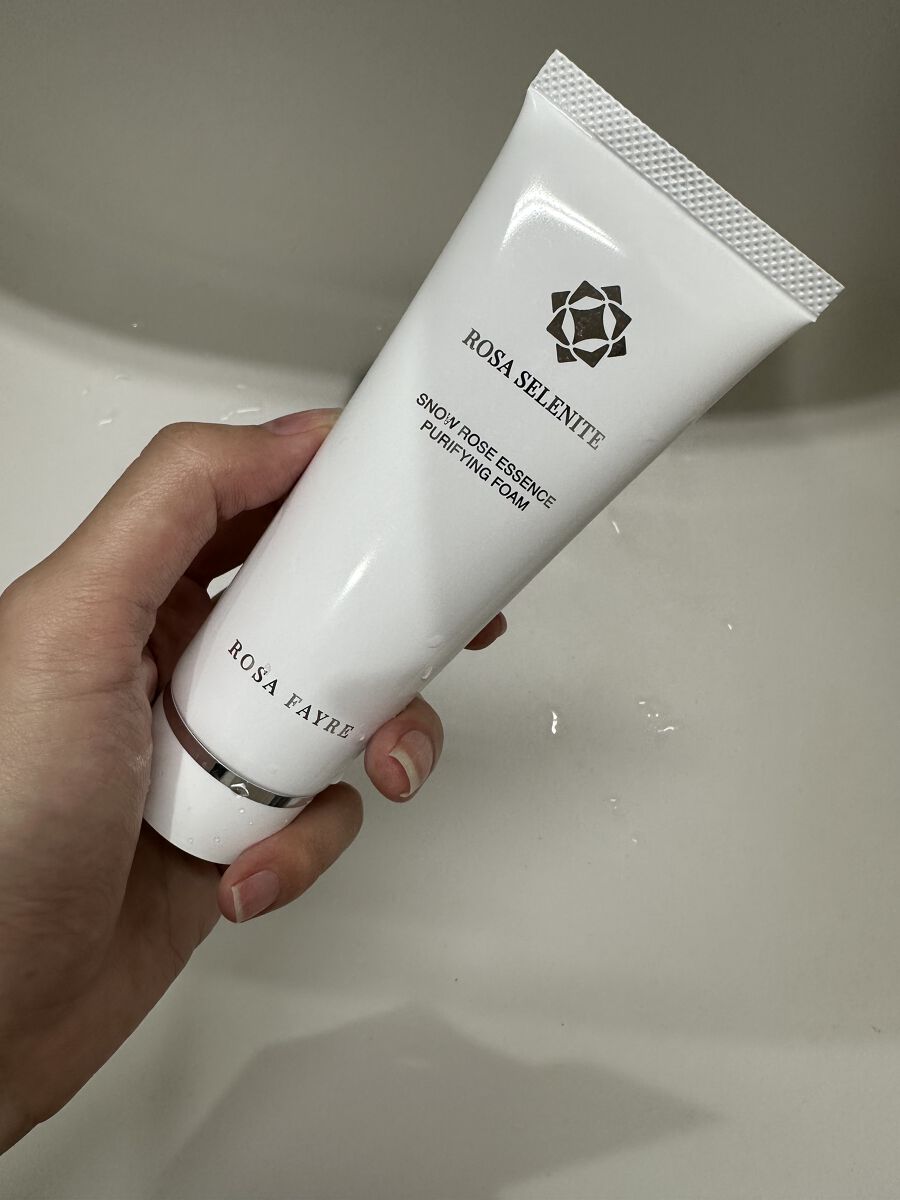 ロサ セレナイト スノーローズ エッセンス ピュリファイング フォーム/ROSA FAYRE/洗顔フォームを使ったクチコミ（1枚目）