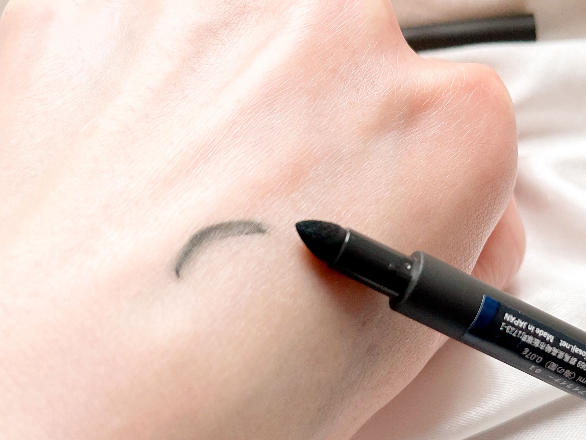 オサジ ニュアンス レゾナンス アイライナー/OSAJI/ペンシルアイライナーを使ったクチコミ（3枚目）