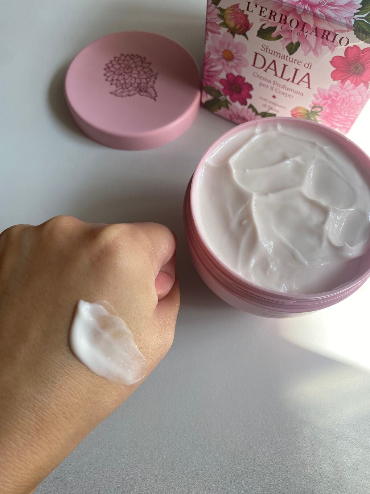 スフマトゥーレ ディ ダリア シャワージェル/L'ERBOLARIO/ボディソープを使ったクチコミ(6枚目)