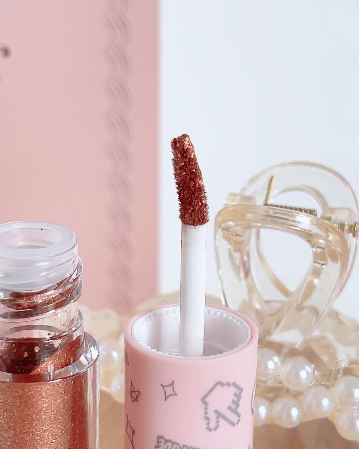 みちねえ フォロバ on LIPS 「・・ラメ強め・粉落ちしにくいウォーターベースが嬉しい♡@pum..」(5枚目)