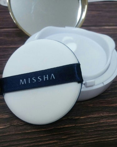 M クッション ファンデーション(モイスチャー)/MISSHA/クッションファンデーションを使ったクチコミ（2枚目）