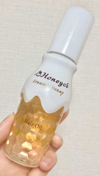  ハニーチェ🍯

クリーミーハニー ヘアオイル



トリートメントと一緒に購入したもの！


たしかトリートメントより

評価高かったので気になってしまいましたww



まずパケ実物も可愛い！


香りも万人ウケしそうないいかおり！


つけ心地もベタつかずサラサラ！


総じて良いです！👍



の画像 その0