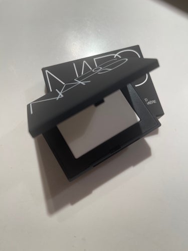 ライトリフレクティングセッティングパウダー　プレスト　N/NARS/プレストパウダーを使ったクチコミ（1枚目）