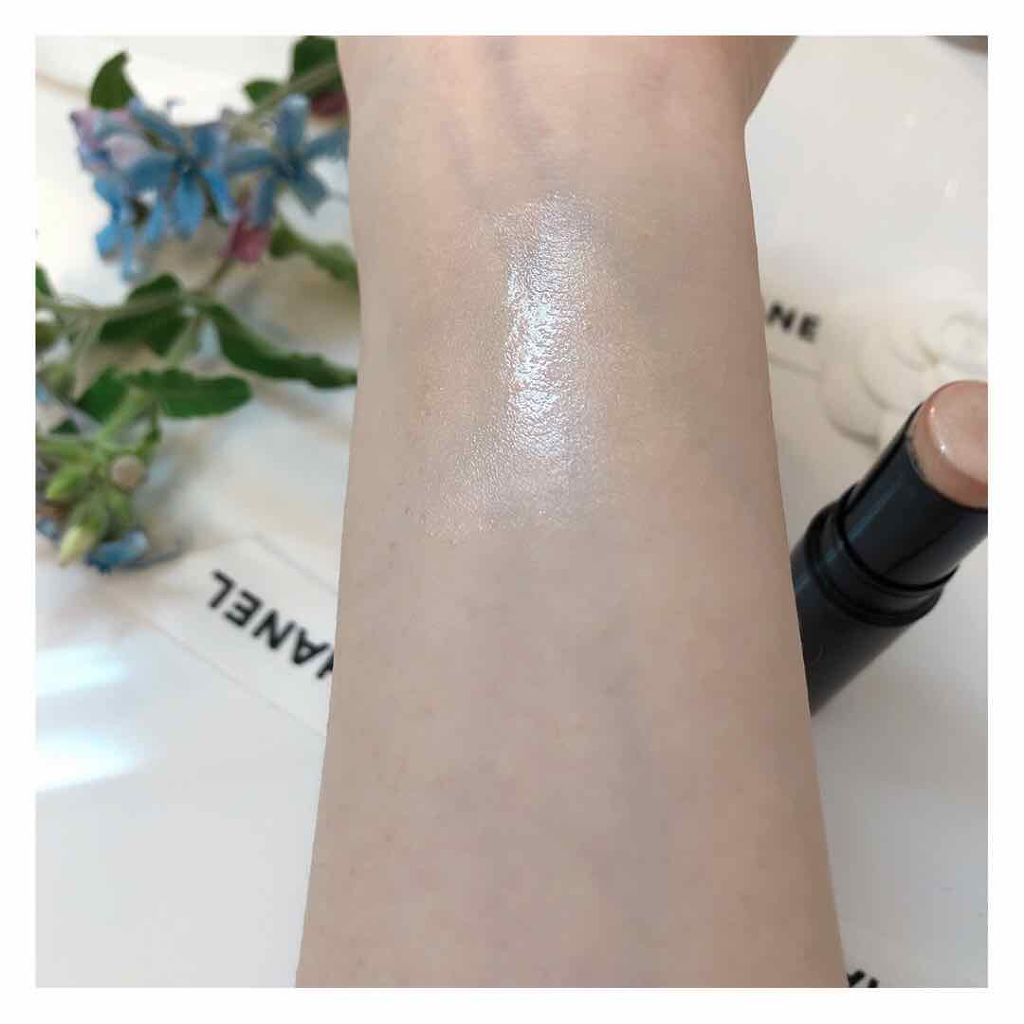 ボーム エサンシエル トランスパラン/CHANEL/スティックハイライトを使ったクチコミ（2枚目）