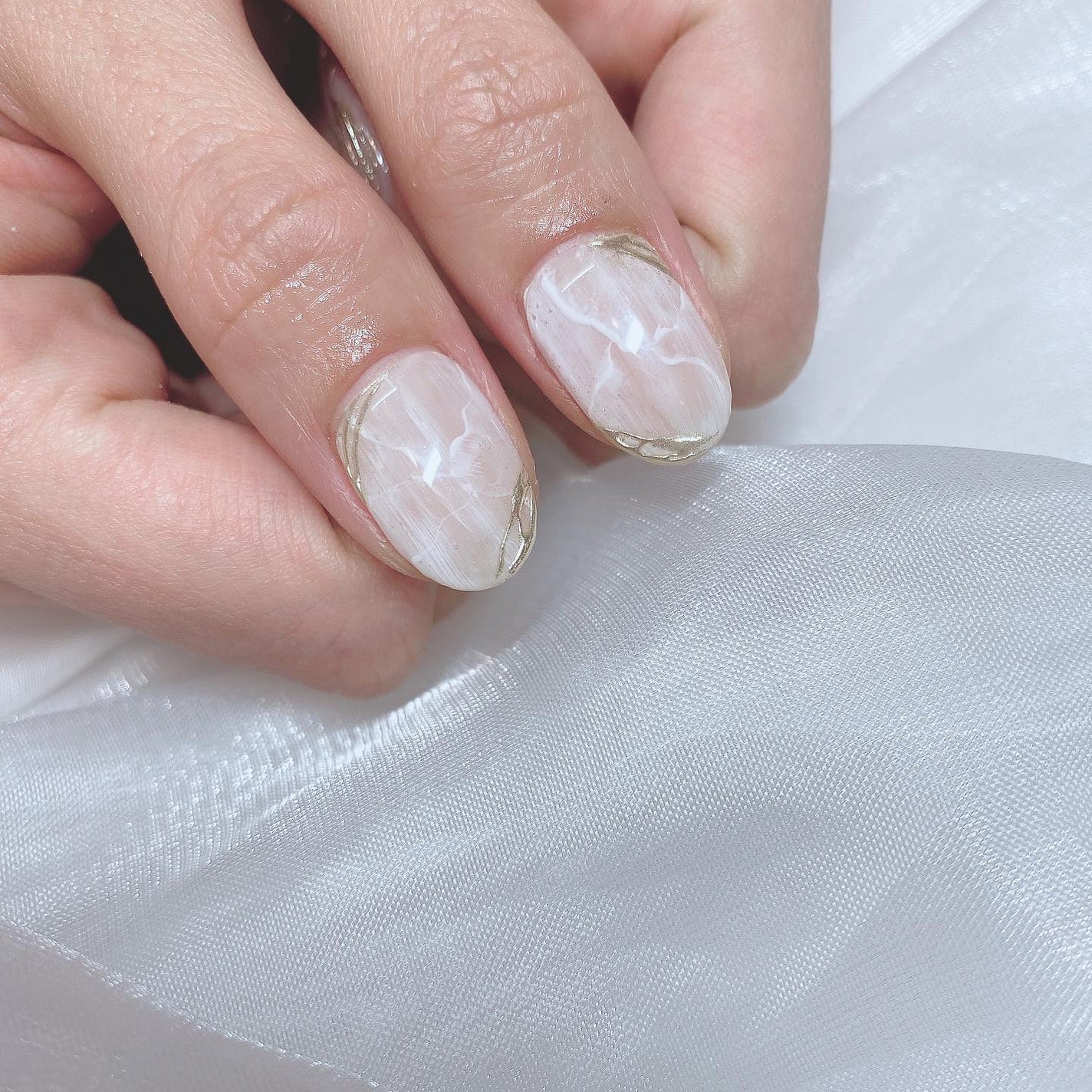 kanna on LIPS 「・・・人気グレージュ秋ニュアンスのアレンジバージョン🍂🤎🤍大理..」(3枚目)