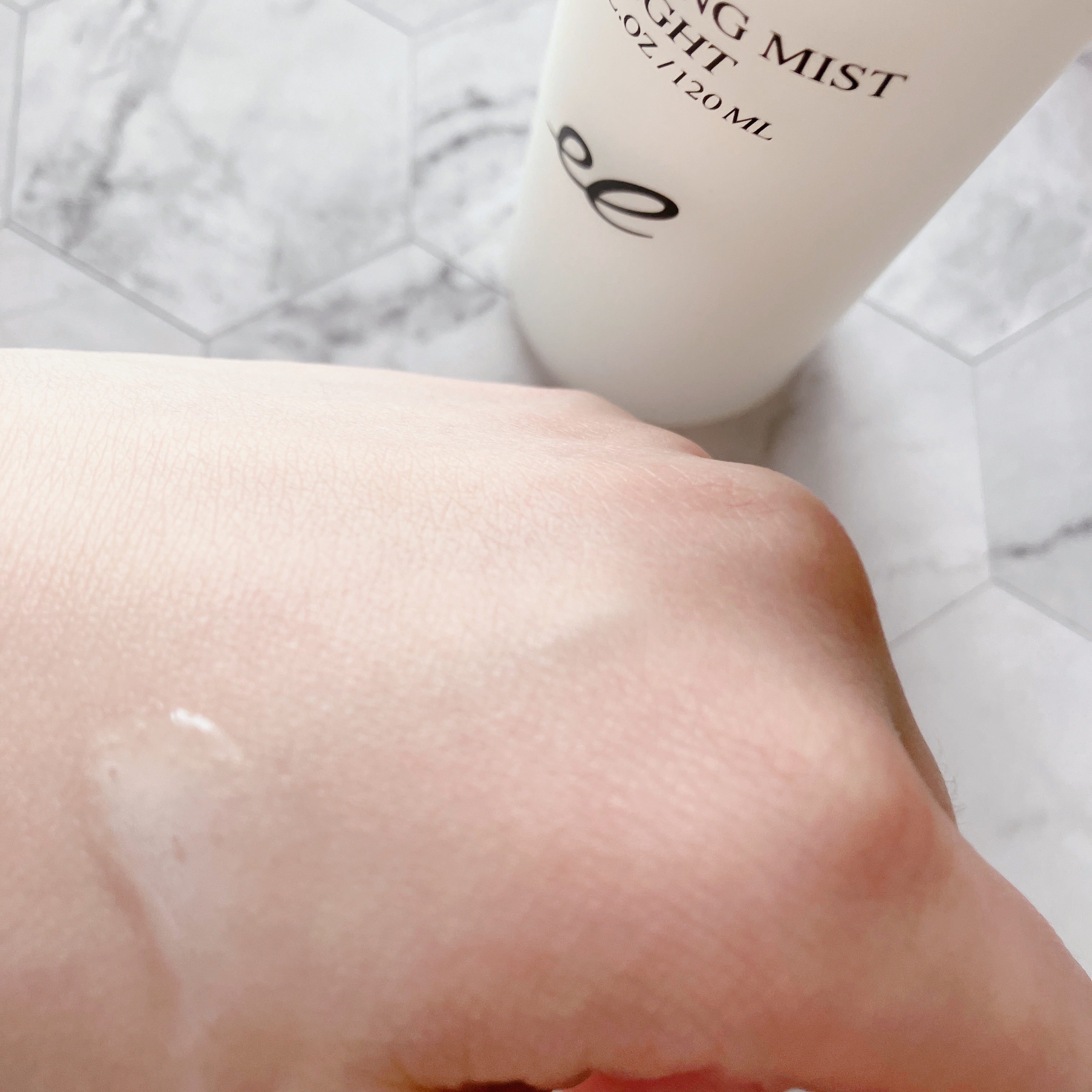 タイトニングミスト ブライト/ELECTRON/ミスト状化粧水を使ったクチコミ（2枚目）