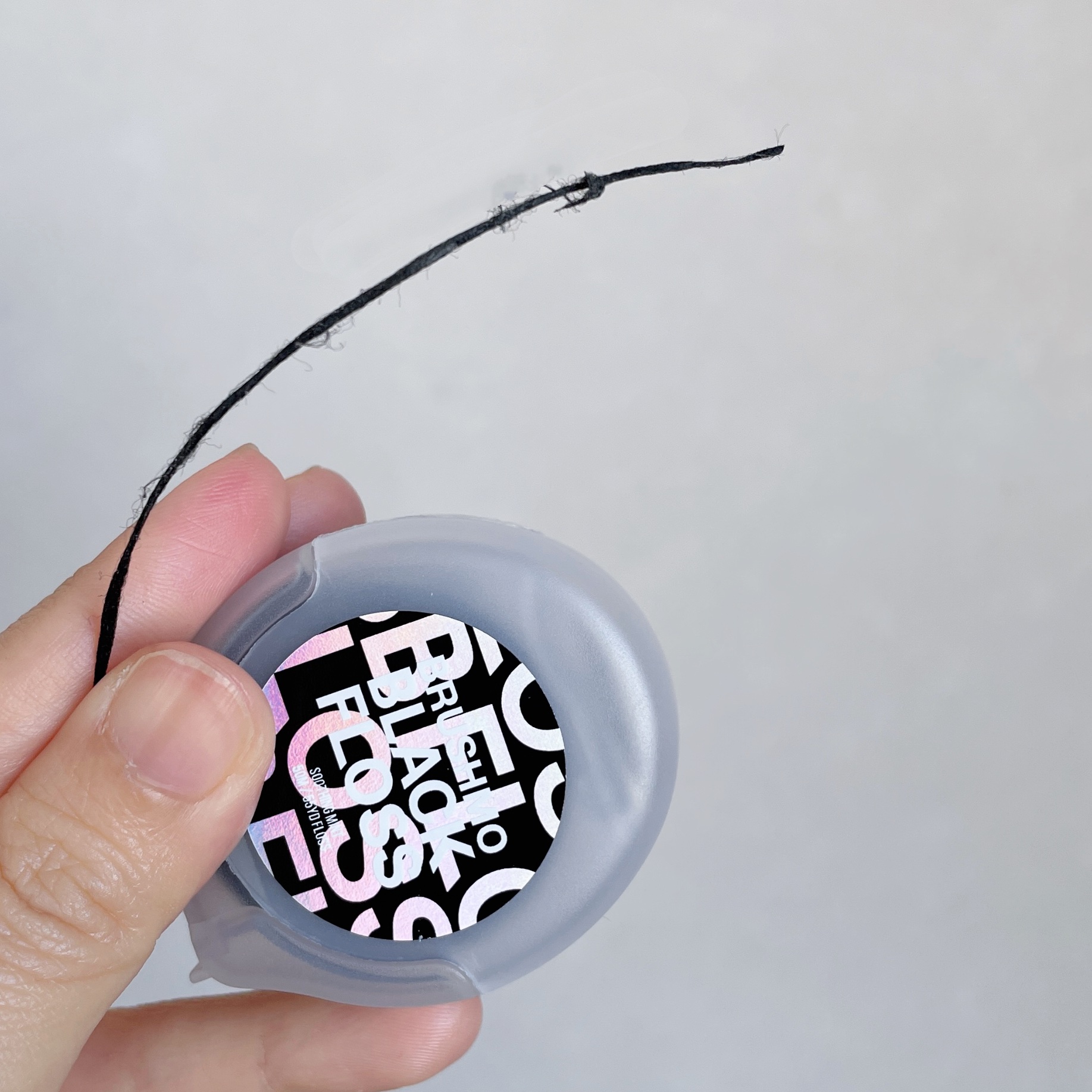 BBフロス ブラック デンタルフロス/ブラシモ/デンタルフロス・歯間ブラシを使ったクチコミ（3枚目）