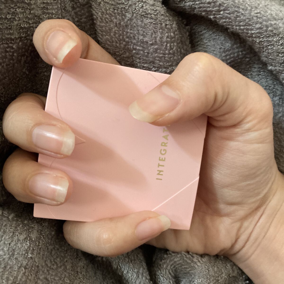 すっぴんメイカー　CCパウダー 特製セット II/インテグレート/プレストパウダーを使ったクチコミ（3枚目）