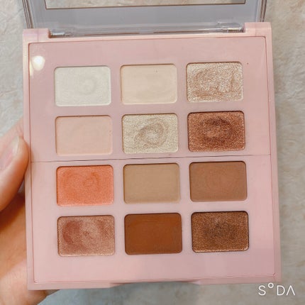 ロレアル パリ L'Oreal パラダイスエンチャンティッド150センテッドアイシャドウのクチコミ「コーラルメイク・ブラウンメイクにはこのパレット!!!!!
┈┈┈┈┈┈┈ ❁ ❁ ❁ ┈┈┈.....」(2枚目)