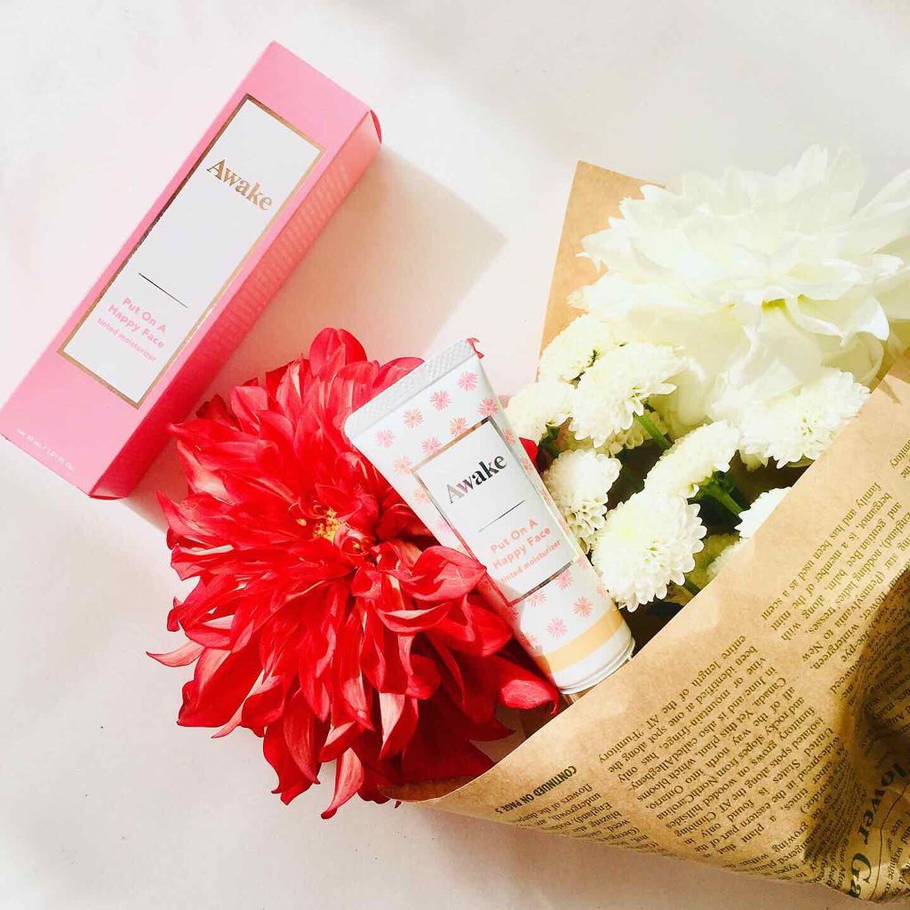 プットオンアハッピーフェイス ティンティド モイスチュアライザー/Awake/CCクリームを使ったクチコミ(1枚目)