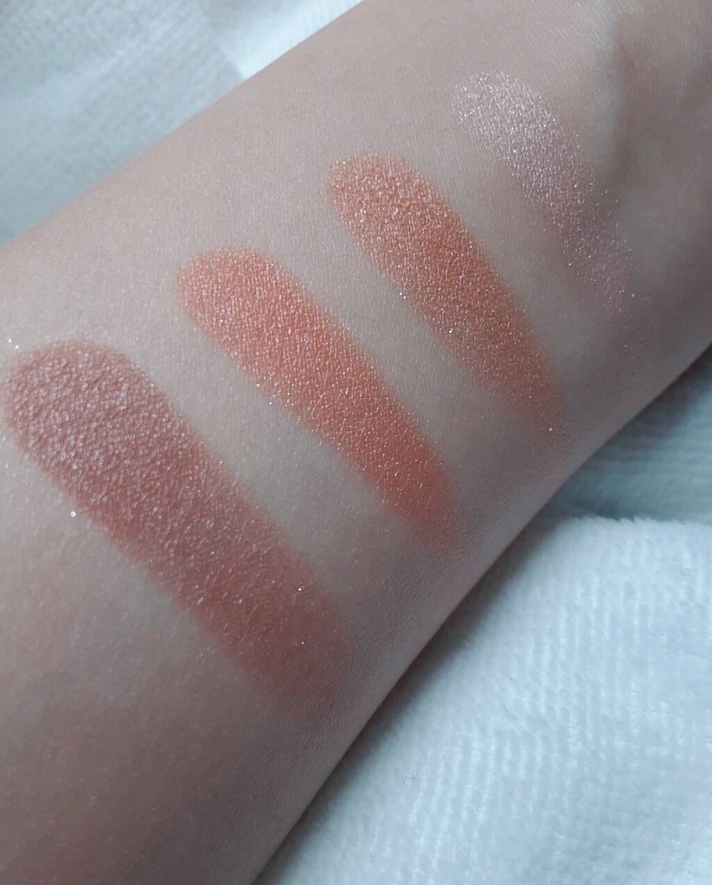 シルキースフレアイズ/キャンメイク/アイシャドウパレットを使ったクチコミ（2枚目）