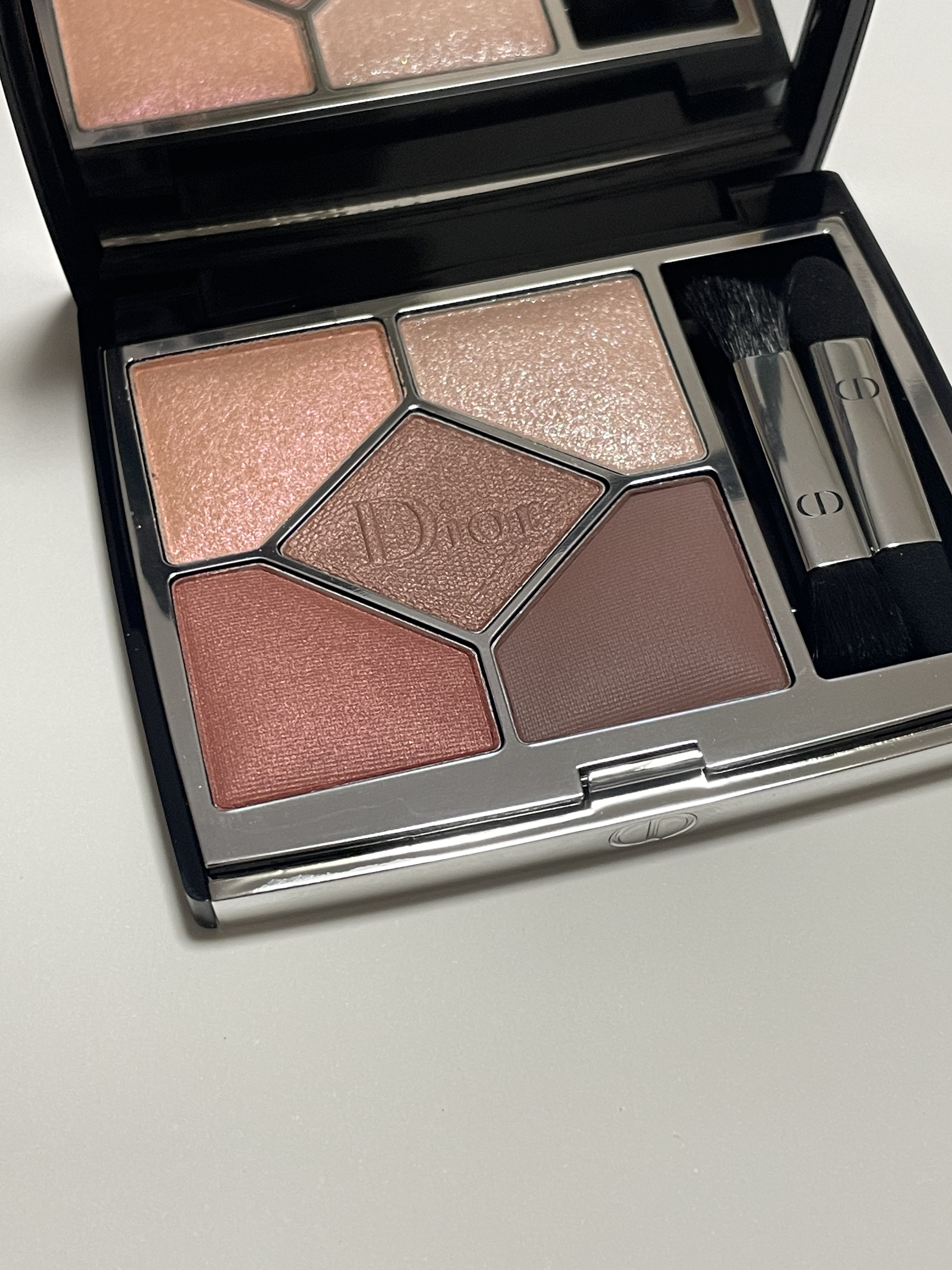 ディオールショウ サンク クルール/Dior/アイシャドウを使ったクチコミ（1枚目）