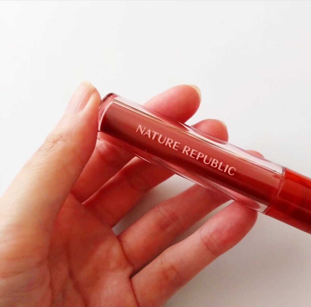 バイフラワーグラスデューティント/ネイチャーリパブリック/リップティントを使ったクチコミ(2枚目)