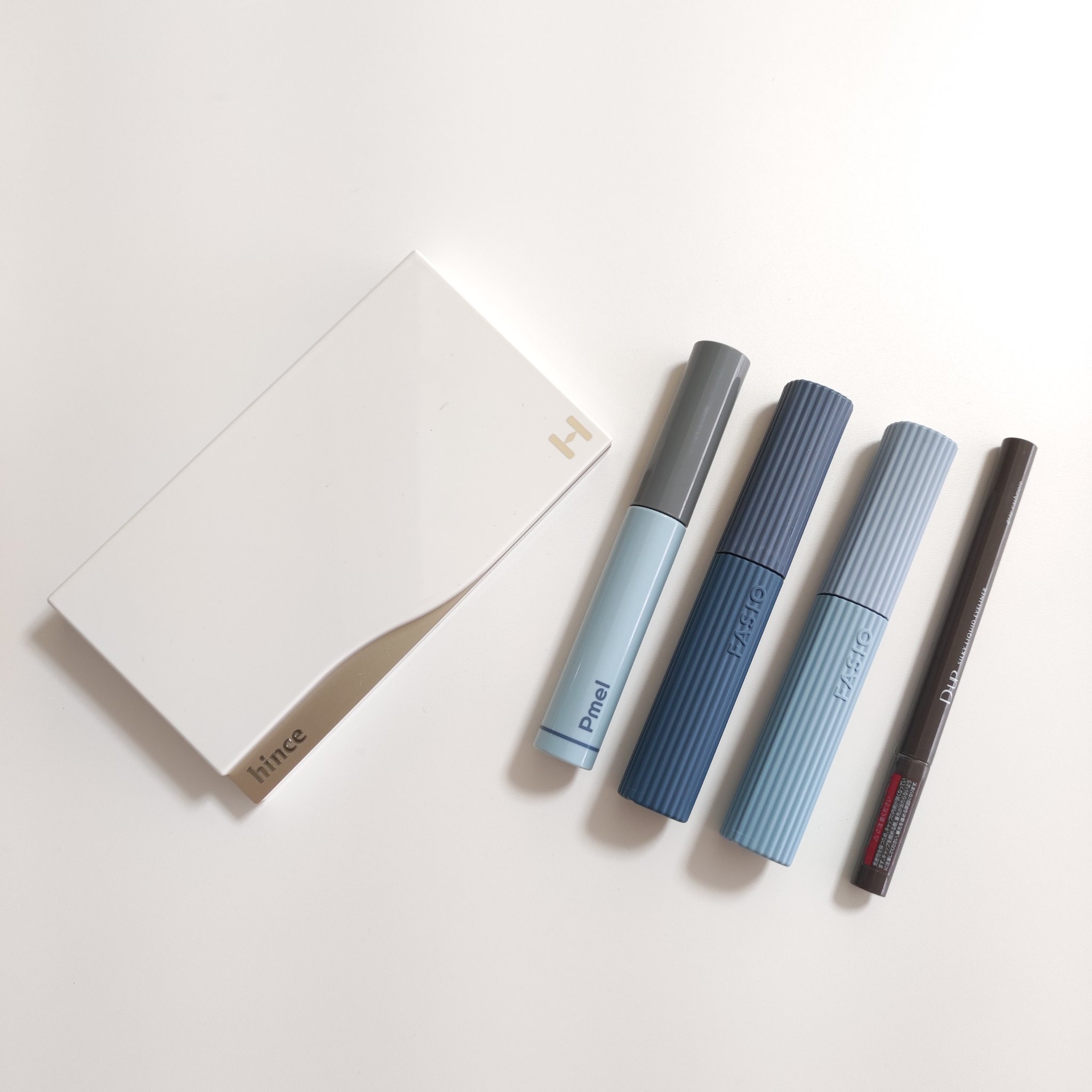 ニューデップスアイシャドウパレット 08 ビー・マジカル (ホリデー&日本限定)/hince/アイシャドウパレットを使ったクチコミ（2枚目）