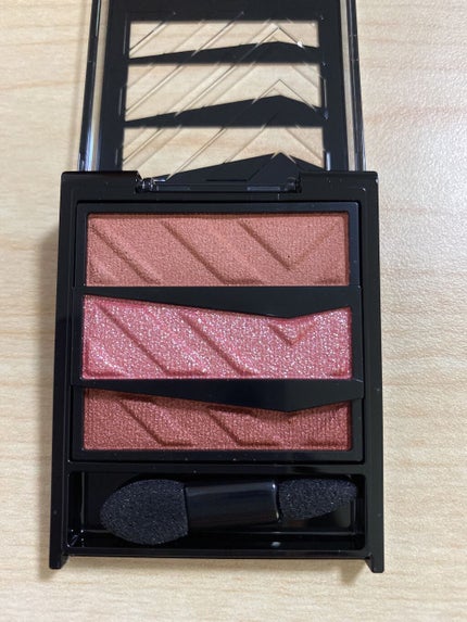 パーツリサイズシャドウ/KATE/アイシャドウパレットを使ったクチコミ(3枚目)