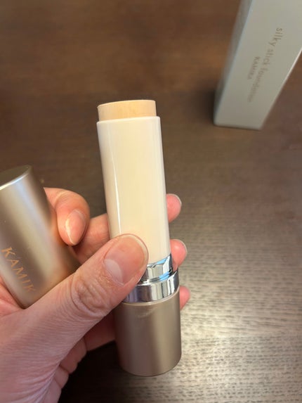 シルキースティックファンデーション/KAMIKA/その他ファンデーションを使ったクチコミ(2枚目)