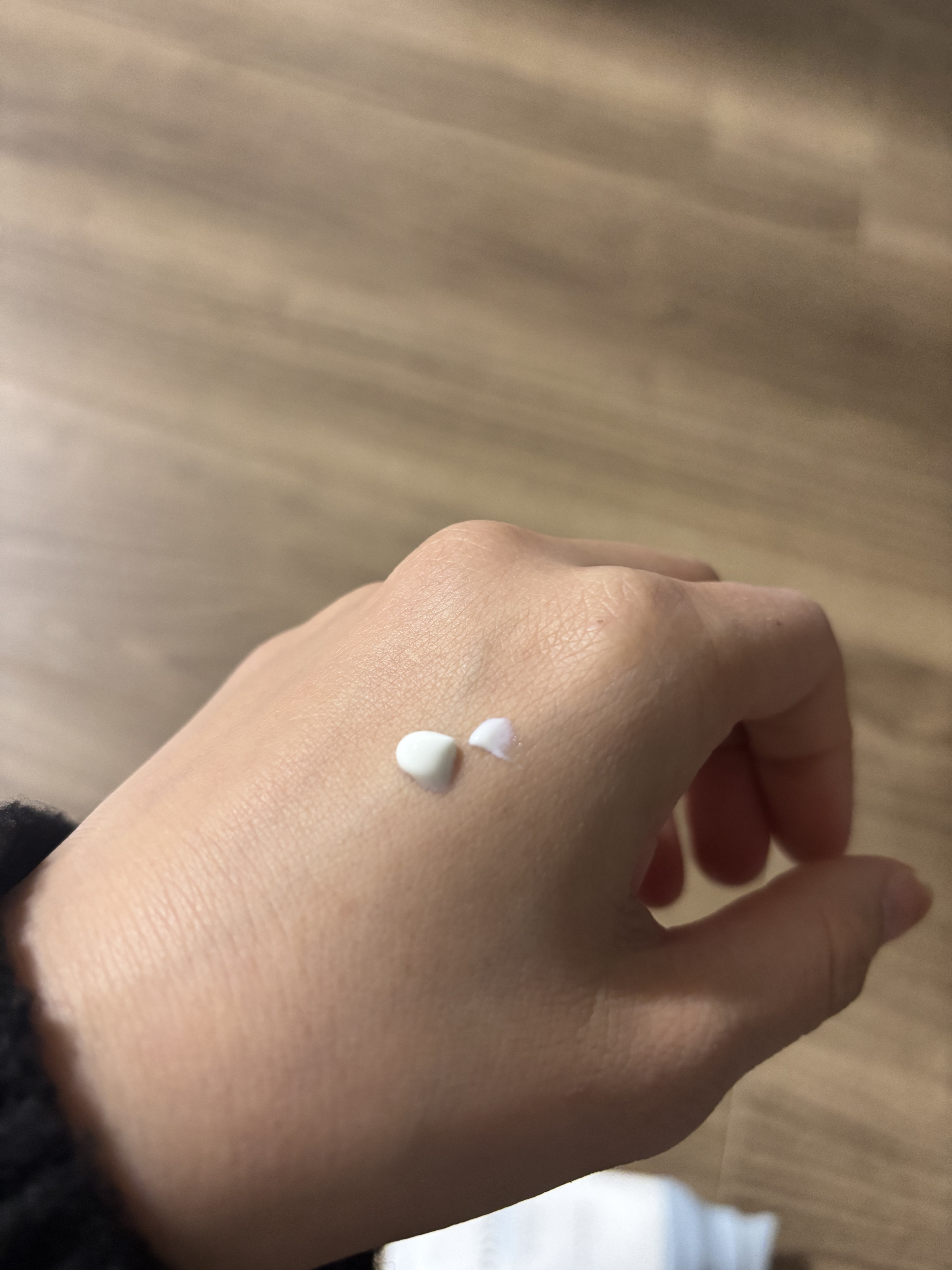 ヒアルーシカ ウォーターフィット サンセラム/SKIN1004/日焼け止めローションを使ったクチコミ（3枚目）