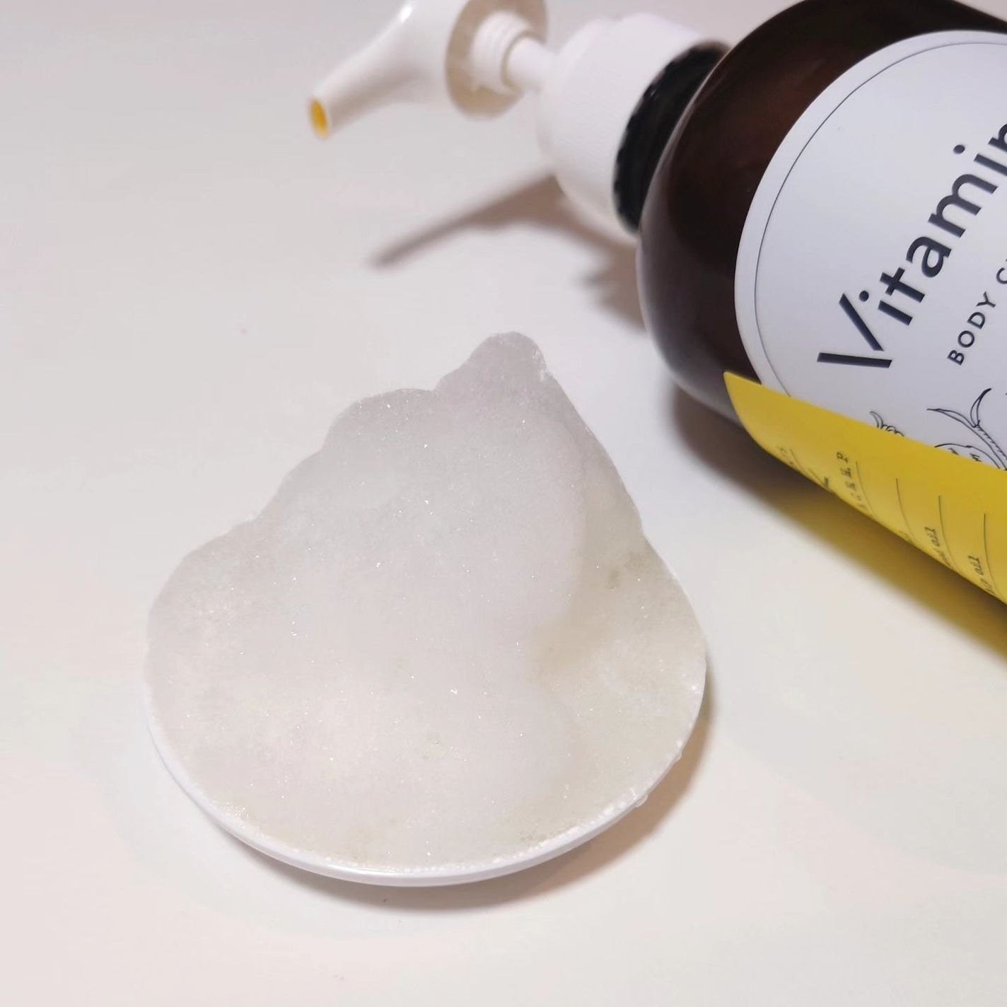 リフレッシングボディソープ(レモン&ベルガモットの香り)/Vitaming/ボディソープを使ったクチコミ(3枚目)